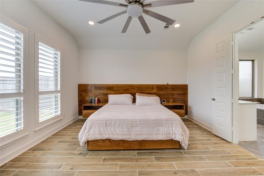 Furnished interior view inside a new home in Cross Creek West, Fulshear (Image 12).