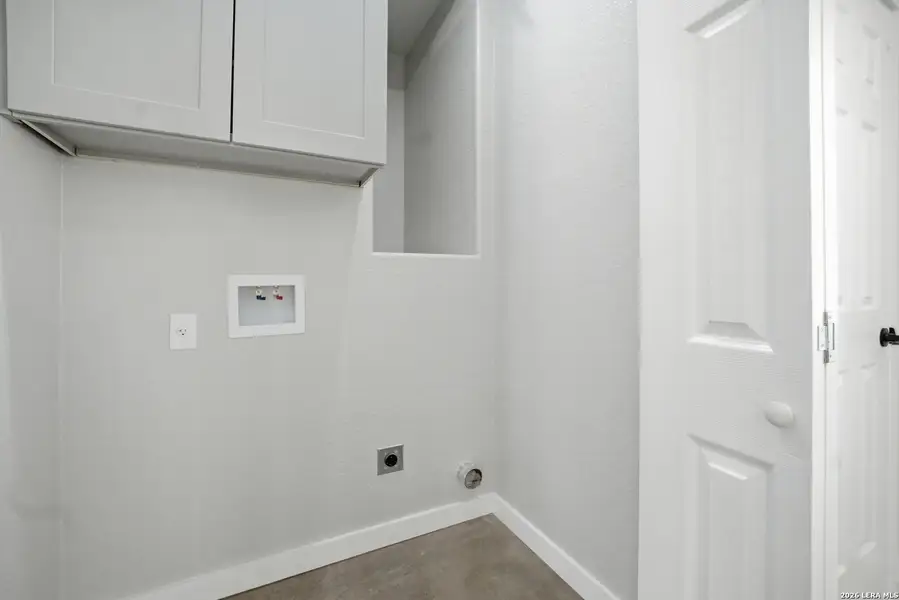 Spacious, unfurnished interior of a new home in , Pleasanton (Image 19).