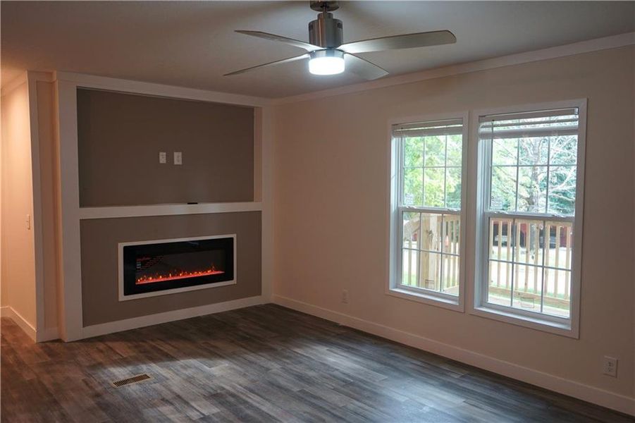Spacious, unfurnished interior of a new home in , Homer (Image 8).