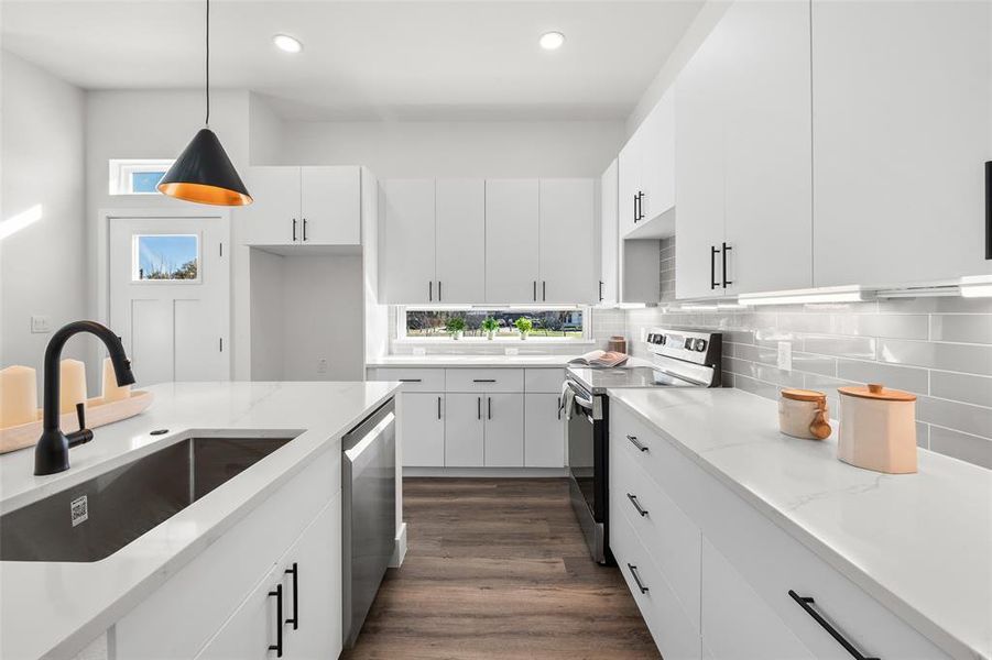 Furnished interior view inside a new home in , Dallas (Image 3).