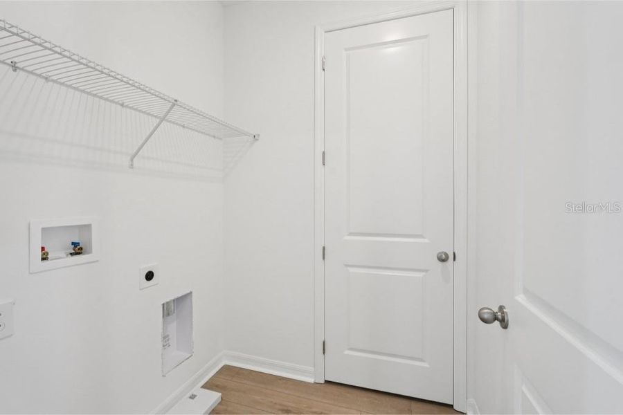 Spacious, unfurnished interior of a new home in Trailside, Mount Dora (Image 15). Spacious, unfurnished interior of a new home in Trailside, Mount Dora (Image 15).