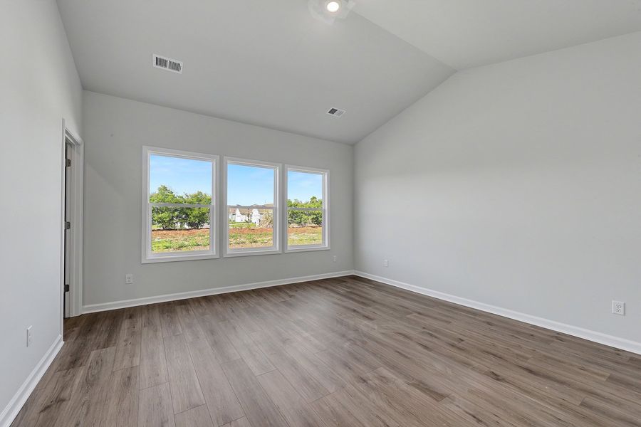 Spacious, unfurnished interior of a new home in Allston Park, Calabash (Image 18).