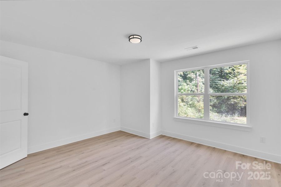 Spacious, unfurnished interior of a new home in , Charlotte (Image 22).