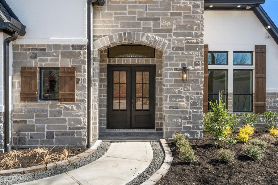 Exterior details and patio area of a home in , Montgomery (Image 2).