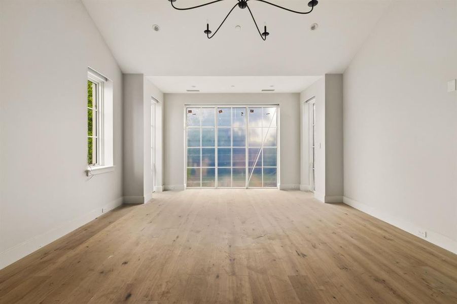Spacious, unfurnished interior of a new home in , University Park (Image 16).