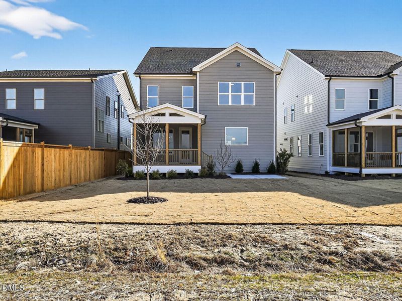 032-1280x960-rear-view