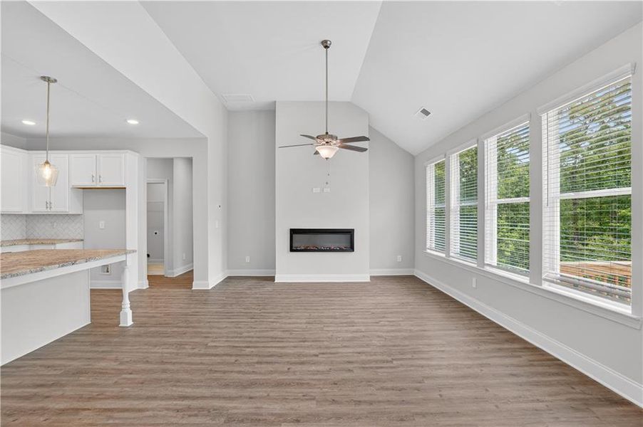 Spacious, unfurnished interior of a new home in Killian Manor at The Adares, Adairsville (Image 14). Spacious, unfurnished interior of a new home in Killian Manor at The Adares, Adairsville (Image 14).