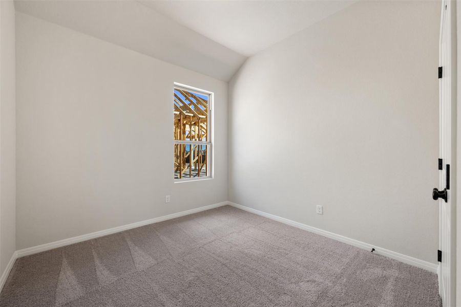 Spacious, unfurnished interior of a new home in Berry Creek Highlands, Georgetown (Image 25).