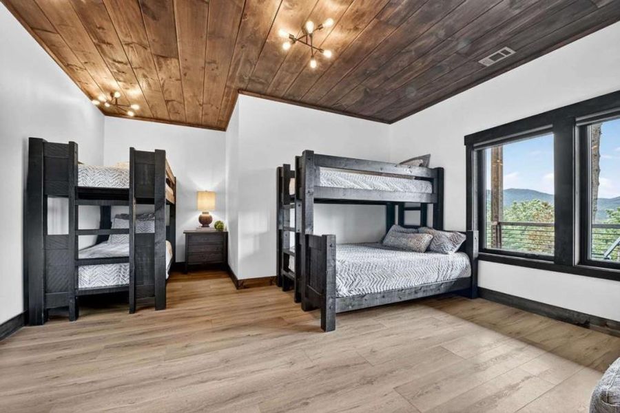 Image 58 of a home in .