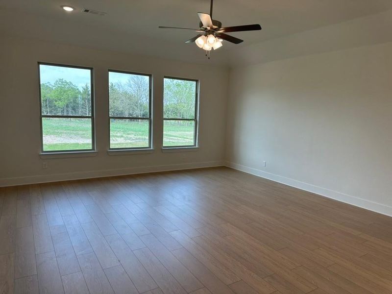 Spacious, unfurnished interior of a new home in Fannin Ranch, Leonard (Image 18).