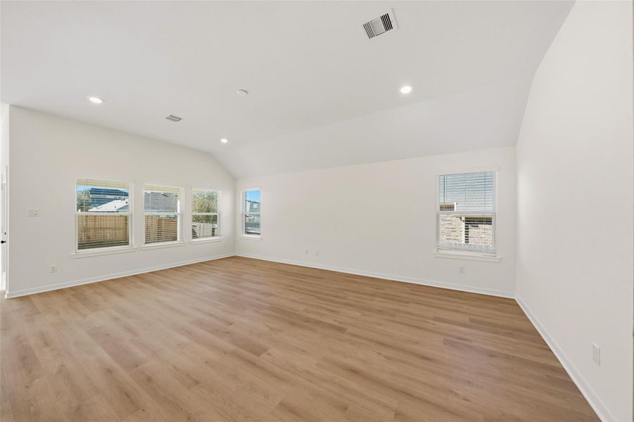 Additional view of the living space. Sizable enough for any entertainment system.