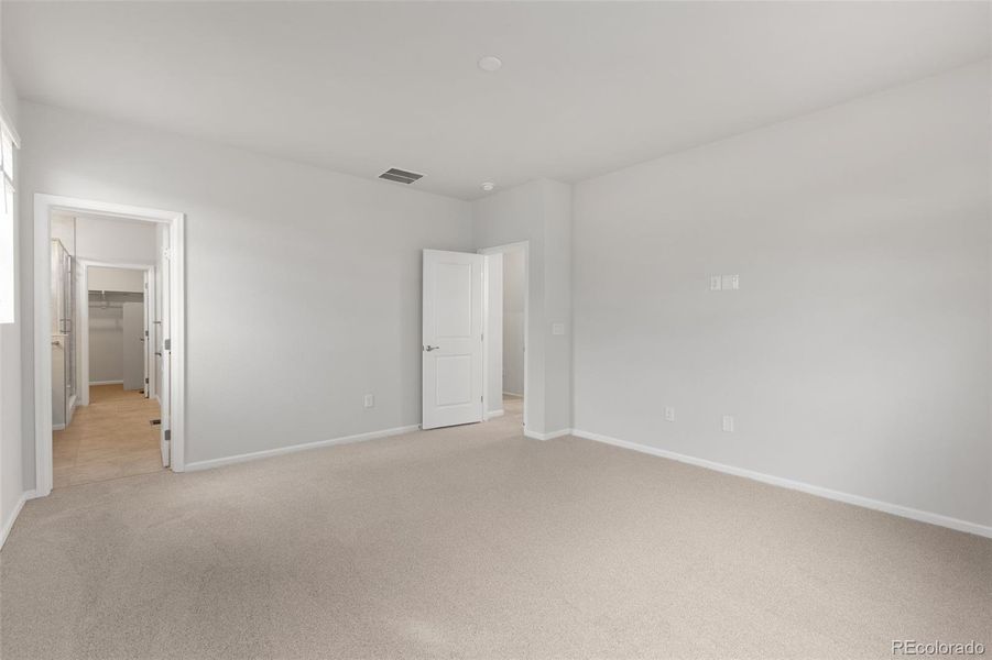 Spacious, unfurnished interior of a new home in The Manors Collection at Golden Overlook, Golden (Image 22).