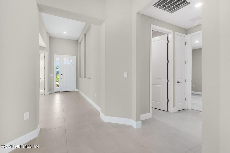 Spacious, unfurnished interior of a new home in Colbert Landings, Palm Coast (Image 19). Spacious, unfurnished interior of a new home in Colbert Landings, Palm Coast (Image 19).