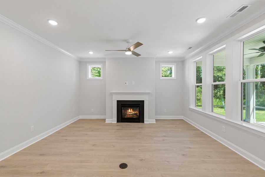 Representative unfurnished interior of a home built from the The Ellery by RobuckHomes in Baylee Ridge, Selma (Image 105).