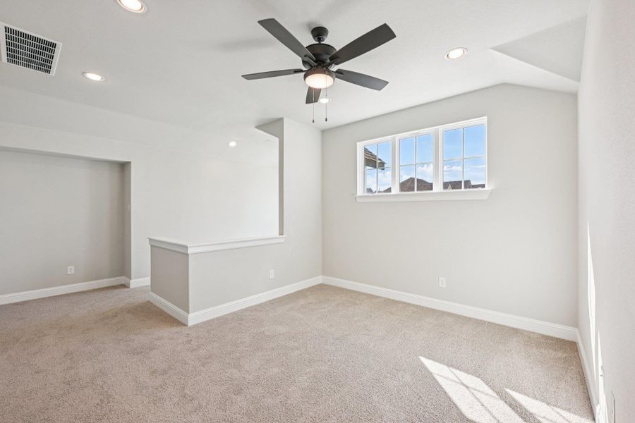 Spacious, unfurnished interior of a new home in Cross Creek, Cedar Park (Image 29).