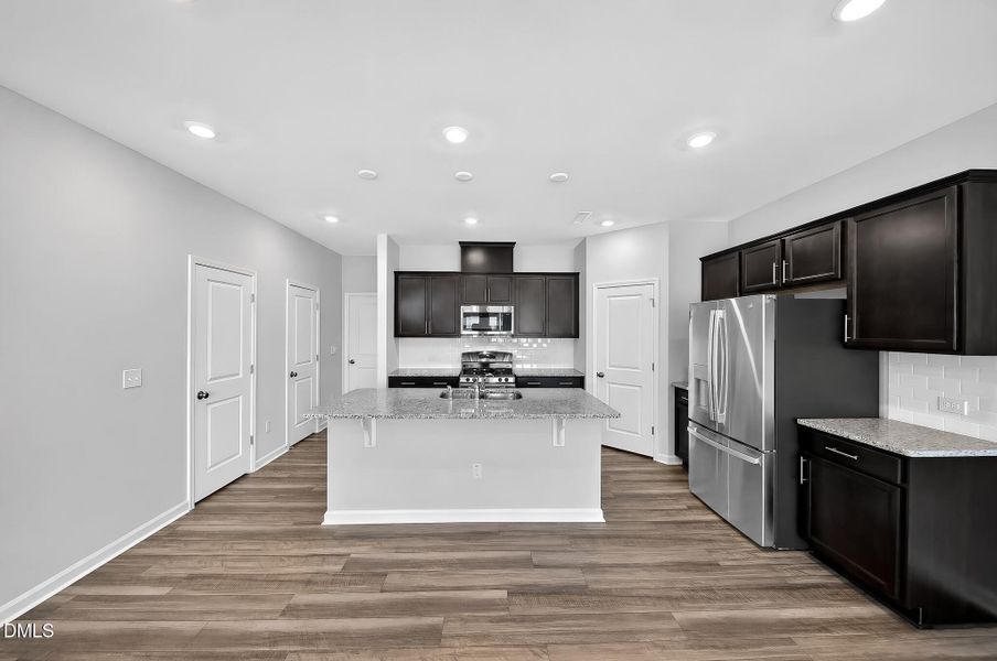 SUN_Rosedale_Pic_Sutton-13