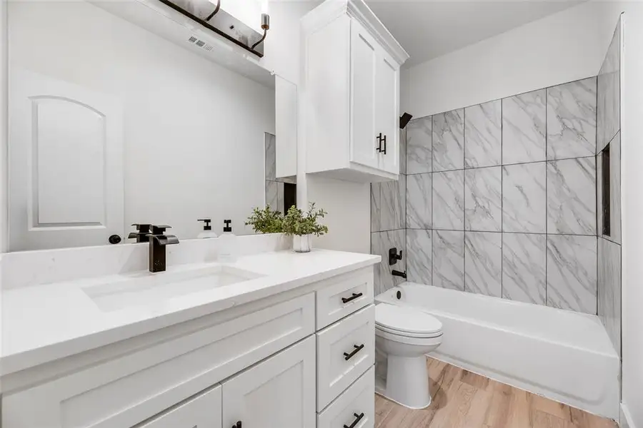 Furnished interior view inside a new home in , East Tawakoni (Image 5).