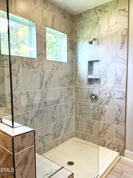 Stanley - Luxury Bathroom