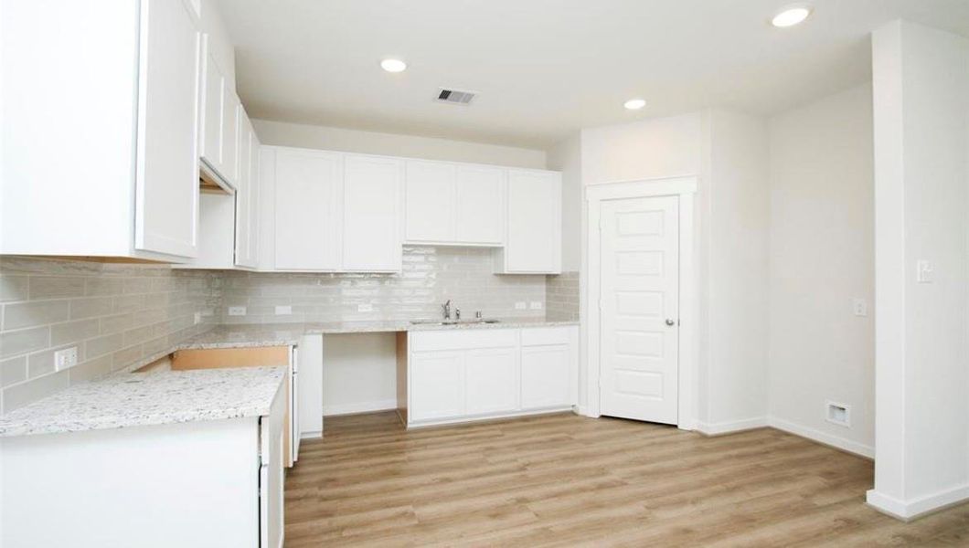 Furnished interior view inside a new home in Gifford Meadows, Angleton (Image 4).