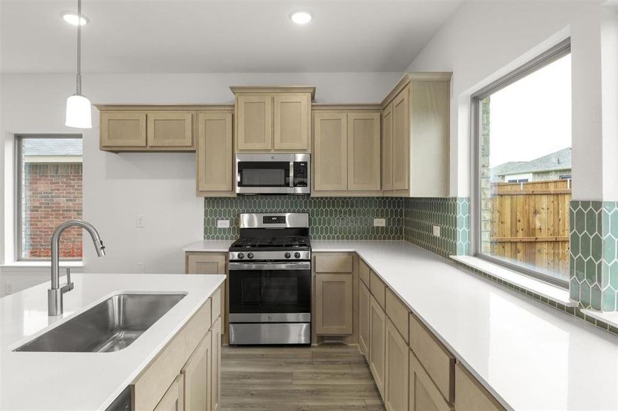 1612GrassyPond_6 1612GrassyPond_6