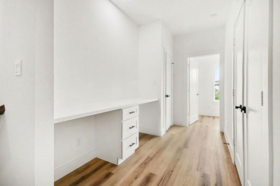 Spacious, unfurnished interior of a new home in , Houston (Image 24).