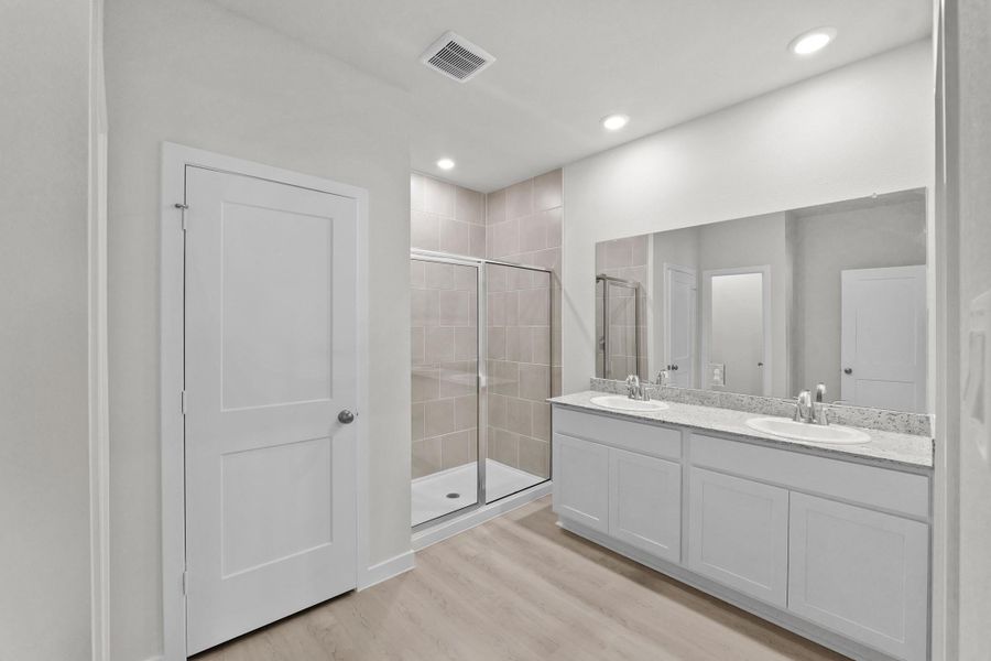 Image 26 of a home in Lakes at Crockett Martin. Image 26 of a home in Lakes at Crockett Martin.