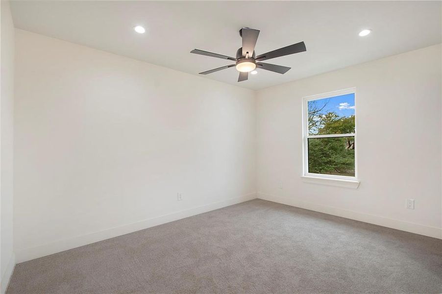 Spacious, unfurnished interior of a new home in , Richardson (Image 19).