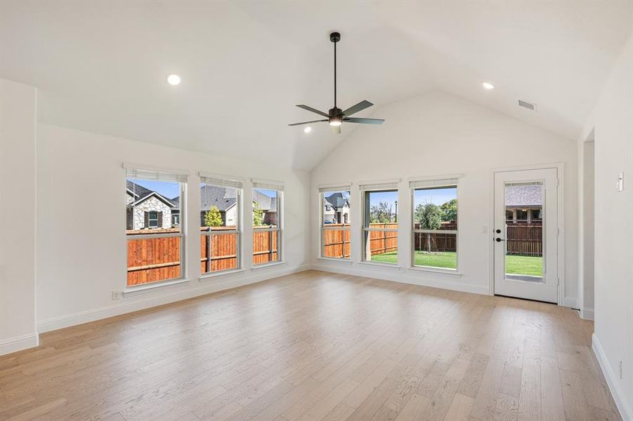 Spacious, unfurnished interior of a new home in Timberbrook 3B-4A, Justin (Image 18).