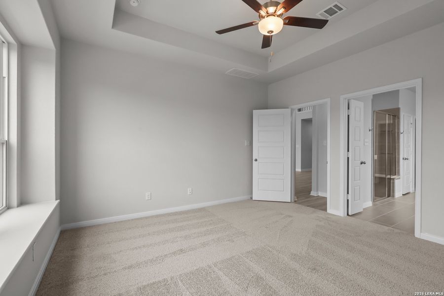 Spacious, unfurnished interior of a new home in Homestead, Schertz (Image 30).