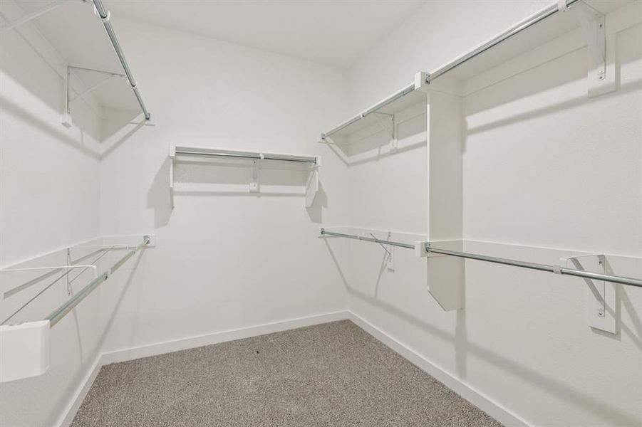 Spacious, unfurnished interior of a new home in Windmore, Princeton (Image 25).