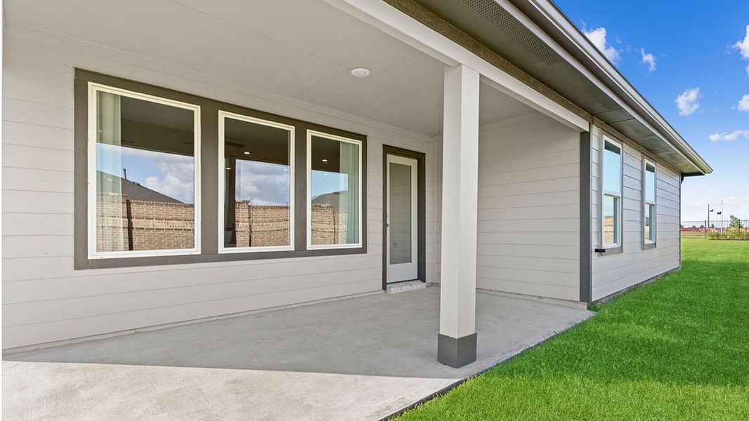 Exterior details and patio area of a home in Tamarron, Fulshear (Image 3).