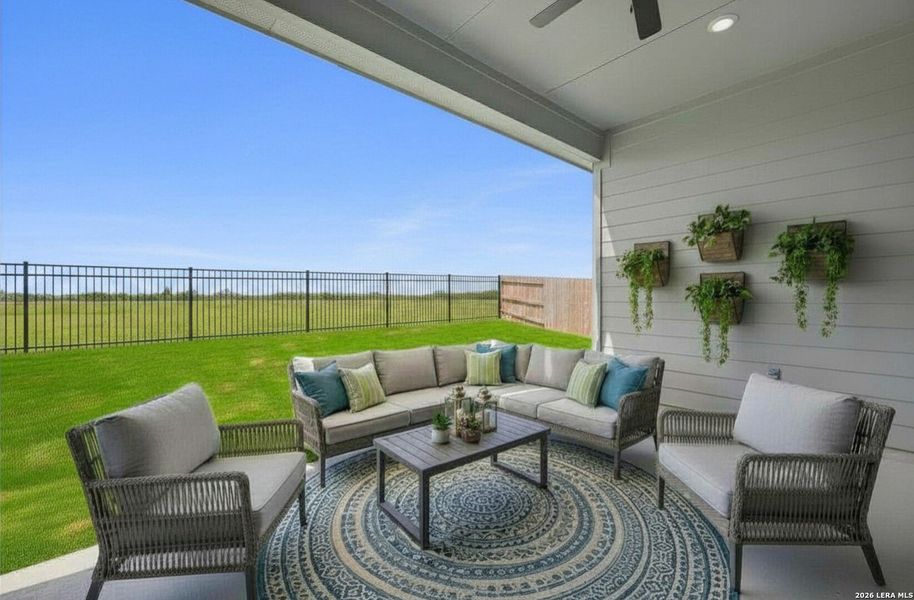 Exterior details and patio area of a home in Meyer Ranch, New Braunfels (Image 3).