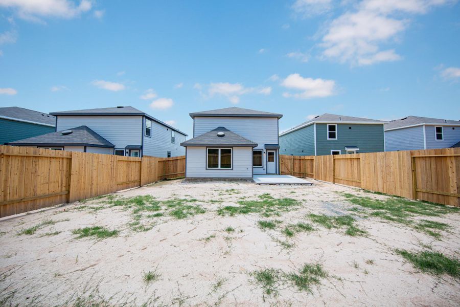 Exterior details and patio area of a home in Townsend Reserve, Splendora (Image 3).