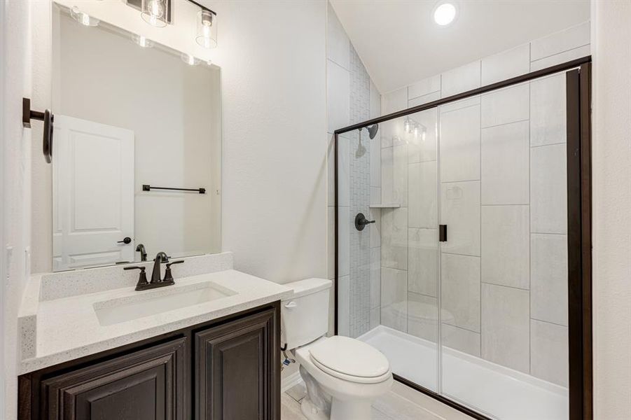 Furnished interior view inside a new home in Eagle Glen 50, Alvarado (Image 10). Furnished interior view inside a new home in Eagle Glen 50, Alvarado (Image 10).