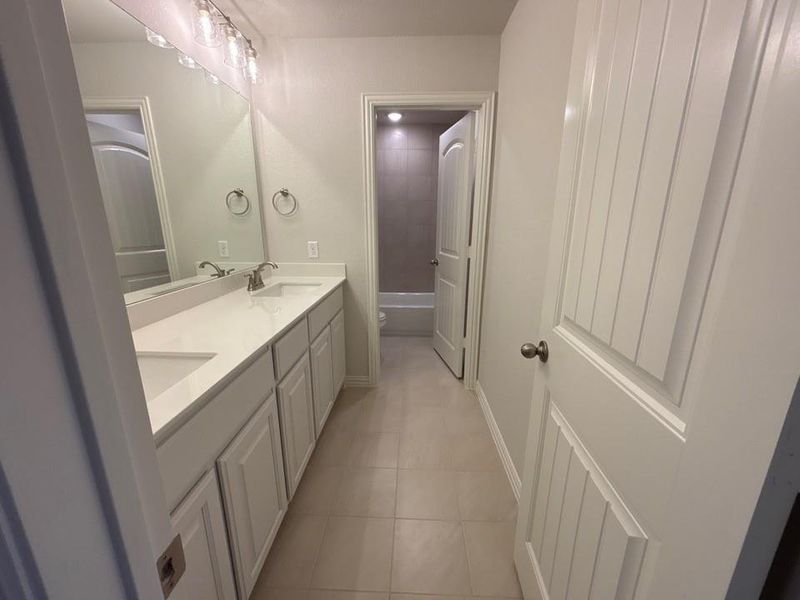 Furnished interior view inside a new home in Waterford Park, Weatherford (Image 5).