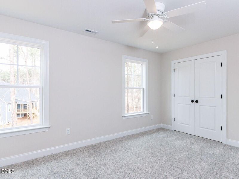 031-1280x960-bedroom