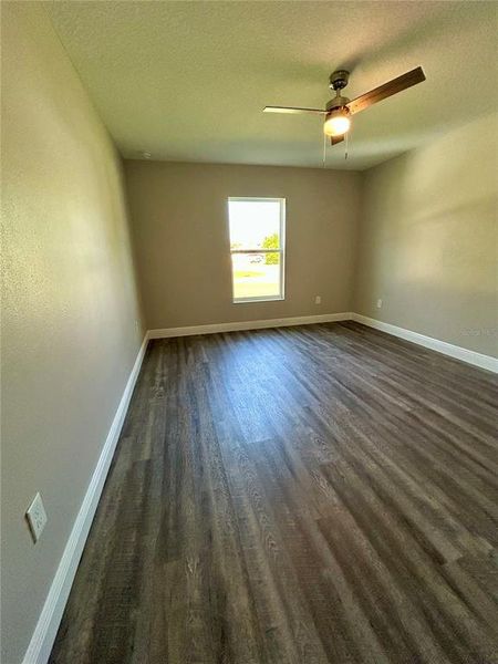 Spacious, unfurnished interior of a new home in , Summerfield (Image 10).