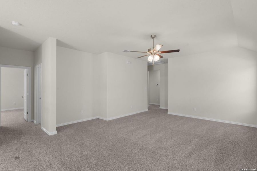 Spacious, unfurnished interior of a new home in Stream Waters, Seguin (Image 26). Spacious, unfurnished interior of a new home in Stream Waters, Seguin (Image 26).
