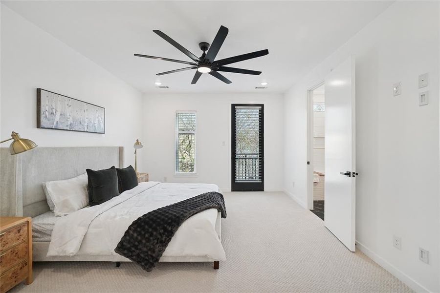 Furnished interior view inside a new home in , Dallas (Image 15). Furnished interior view inside a new home in , Dallas (Image 15).