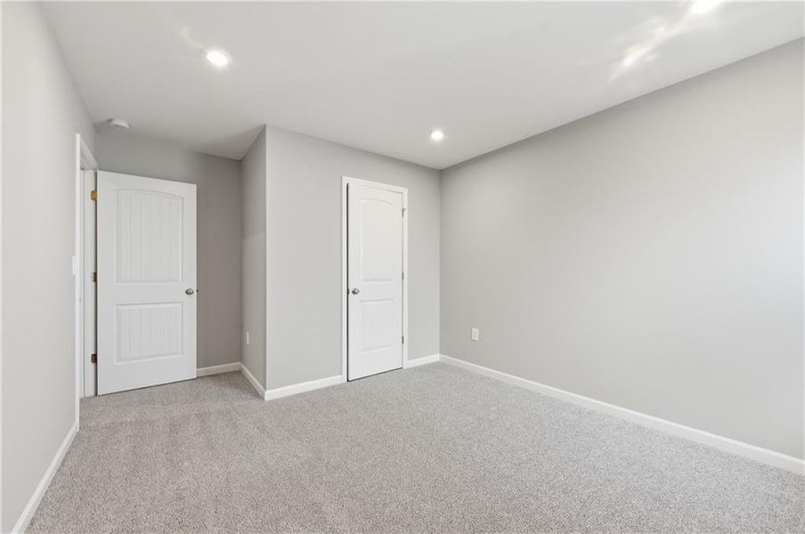 Spacious, unfurnished interior of a new home in Twin Lakes, Hoschton (Image 32).