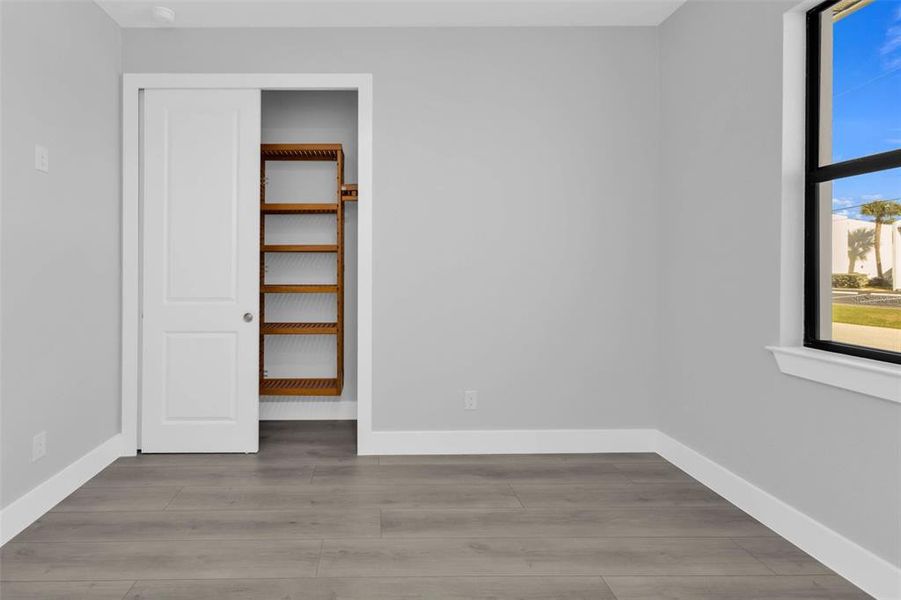 Spacious, unfurnished interior of a new home in , Punta Gorda (Image 35).