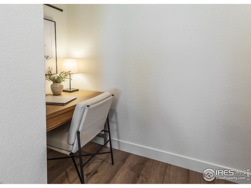 EXAMPLE PHOTO: ENTRY