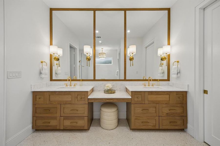 Furnished interior view inside a new home in , Dallas (Image 31).