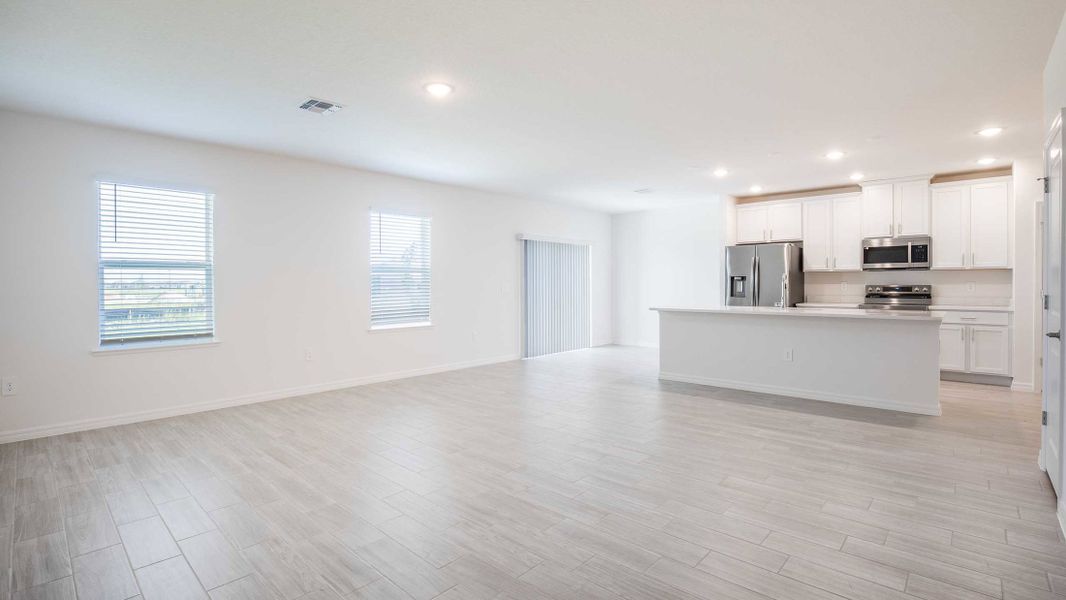 Representative unfurnished interior of a home built from the Glendale by Maronda Homes in Lake Deer Estates, Haines City (Image 11). Representative unfurnished interior of a home built from the Glendale by Maronda Homes in Lake Deer Estates, Haines City (Image 11).