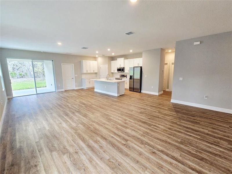 Spacious, unfurnished interior of a new home in , Homosassa (Image 81).