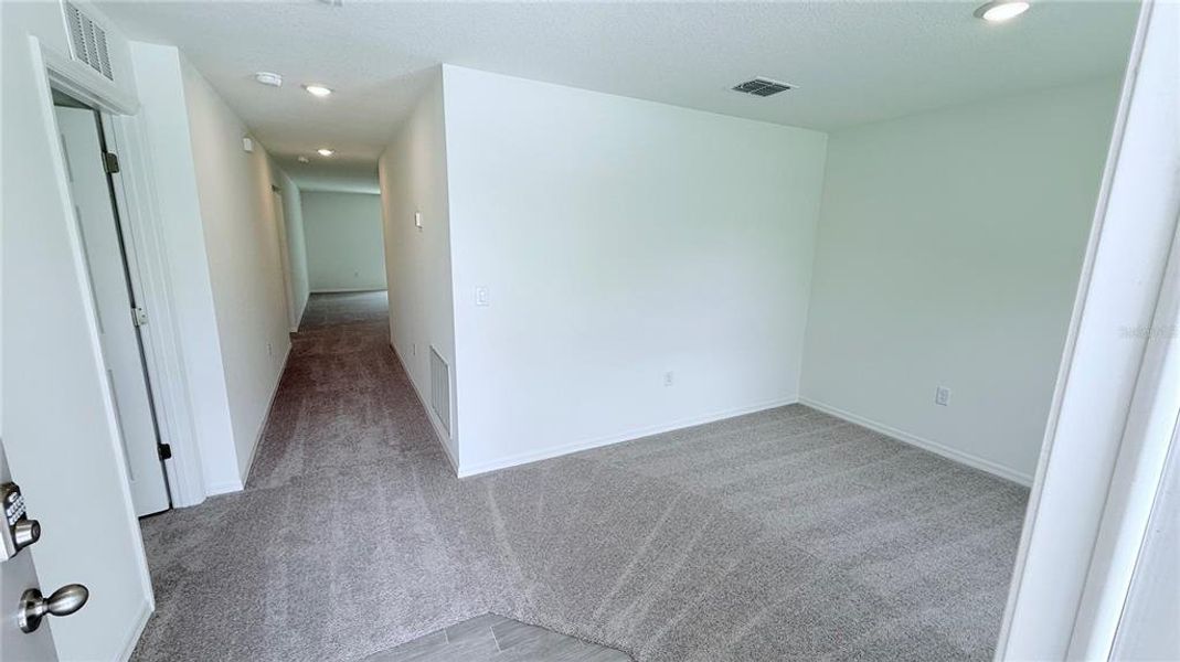 Spacious, unfurnished interior of a new home in Palm Coast, Palm Coast (Image 10).
