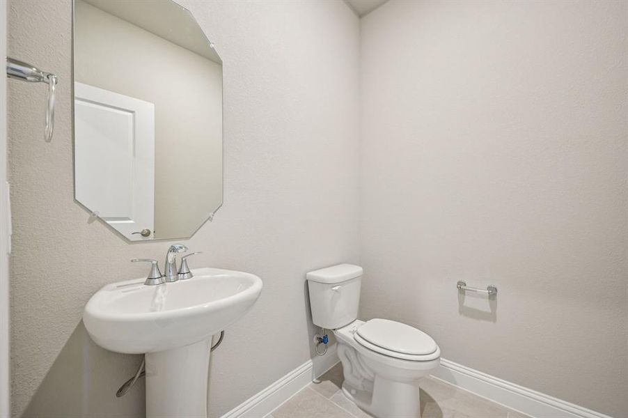 Furnished interior view inside a new home in Simpson Crossing - Signature Series, McKinney (Image 6).