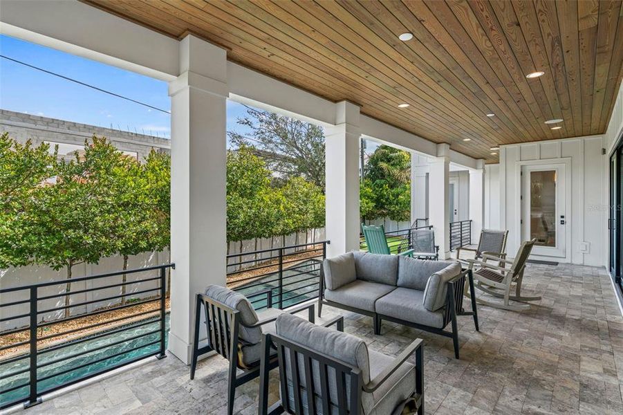 Exterior details and patio area of a home in , Tampa (Image 33).