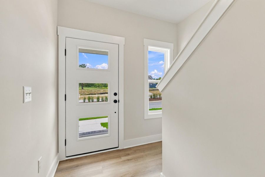 Spacious, unfurnished interior of a new home in Allen Park, Raleigh (Image 23).