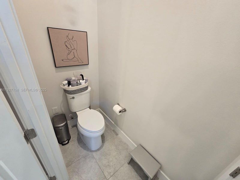 Furnished interior view inside a new home in , Parkland (Image 52). Furnished interior view inside a new home in , Parkland (Image 52).